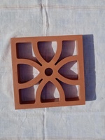 Blocs et briques creux en terre cuite de 30 mm d'épaisseur, carreaux Jaali utilisés pour les plafonds en terre cuite naturelle rouge, pétales 200X200mm