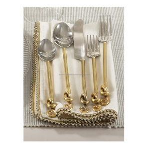 Ensemble de couverts en or faits à la main en acier inoxydable avec poignée en laiton parfait pour la vaisselle de cuisine et l'ensemble de vaisselle hôtelière - Product Image 1