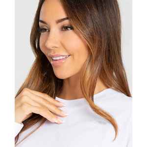 Camiseta Corta Blanca de Manga Larga para Mujer, Cuello Redondo, Tejido de Punto, Color Sólido, Informal, Transpirable, 100% Algodón, Manga Larga, Corte Regular - Product Image 3