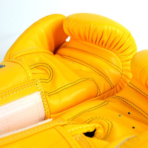 Gants de boxe Twins de haute qualité personnalisés pour le sparring MMA, gants de boxe professionnels en cuir PU pour le kickboxing et l'entraînement Muay Thai - Product Image 3