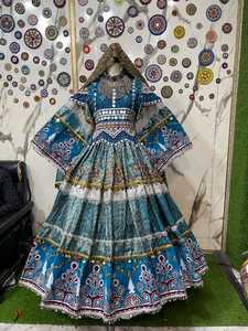 Nouvelle arrivée, robes de mariée afghanes ethniques, longues jusqu'au sol, pour femmes adultes, faites à la main, brodées, à manches longues, avec décoration en dentelle - Product Image 2