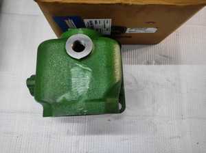 Caja de engranajes R124932 compatible con tractor JD, alto rendimiento, buena calidad, precio asequible - Product Image 4