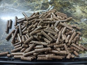 Granulés de bois de pin en gros, qualité ENplus A1, bois de chauffage de hêtre en sacs de 15 kg, granulés de bois de chêne disponibles à prix avantageux à vendre - Product Image 4