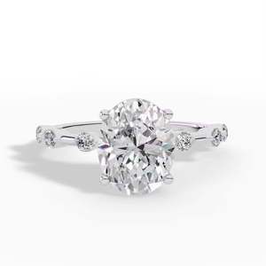 Bague de fiançailles délicate en argent sterling avec diamant de laboratoire taille ovale 10x8mm, halo dissimulé et pierres latérales, certifiée IGI, brillante pour mariée - Product Image 1