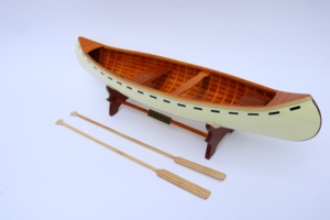 GIA NHIEN CO.LTD Vietnam PETERBOROUGH CANOE HONEY STAINED YELLOW Décoration d'intérieur rectangulaire, motif classique nature morte bateaux de pêche - Product Image 1