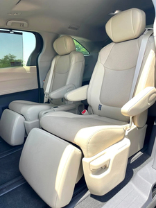 โตโยต้า เซียนน่า ไฮบริด ปี 2024 ใหม่ เครื่องยนต์ 2.5 ลิตร LE 4 สูบ 186 แรงม้า 182 กิโลวัตต์ (247 แรงม้า) เกียร์อัตโนมัติ 7 ที่นั่ง ขับเคลื่อนล้อหน้า พวงมาลัยซ้าย - Product Image 4