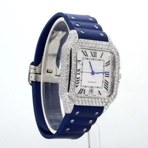 Reloj de Lujo Plateado con Incrustaciones de Diamantes VVS Moissanite, Esfera Blanca con Números Romanos, Correa de Goma Azul, Reloj Cuadrado Personalizado para Hombre - Product Image 2
