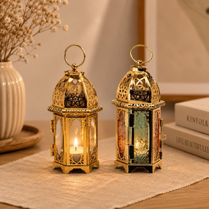 Farol Marroquí de Metal Dorado Vintage, Portavelas Decorativo Colgante con Diseño Intrincado Calado para Decoración del Hogar y Bodas - Product Image 4