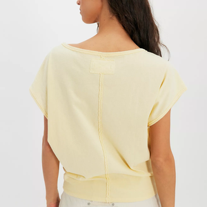 T-shirt pour femme ultra doux et écologique, coutures intérieures et extérieures de qualité supérieure, tissu respirant et durable, personnalisable - Product Image 5