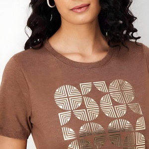 Camisetas de Mujer de Estilo Único a Bajo Precio, Precio de Fábrica, Diseño Exclusivo, Poliéster/Algodón, Cantidad al por Mayor - Product Image 5