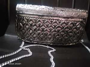 Metal Envelope Clutch With Diamond Lattice Pattern Chain Strap Flap Closure Stylish Evening Party <b>Bag</b> - Product Image 5