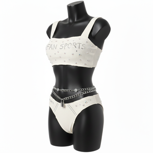 Conjunto de bikini premium para mujer, de nailon y spandex acanalado, color blanco, elástico, con pedrería y logotipo personalizado por transferencia térmica. - Product Image 4