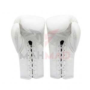 Ensemble de boxe White Fly comprenant des gants à lacets, un protège-tête et un protège-guêtres pour adultes, équipement de sparring en cuir respirant - Product Image 4