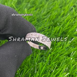 Anillo de Eternidad de Lujo en Oro Blanco Sólido de 14K con Moissanita y Engaste Pavé, Banda de 3 Hileras de Moda, Joyería de Regalo para Compromiso y Boda para Mujer - Product Image 4