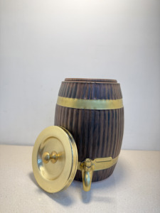 Distributeur d'eau en cuivre pur à grain de bois premium, 11L, forme de baril côtelé, Matka ayurvédique, étanche, en métal, avec robinet - Product Image 4