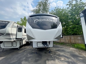 Usado 2022 P-r-i-m-e T-i-m-e Crusader 335R-L-P - Product Image 4