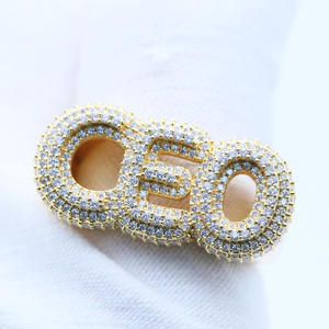 Bague CEO glacée en or K, bague à lettres imposante, sertie de moissanite, style classique en argent sterling 925, cadeau unisexe pour anniversaire - Product Image 3