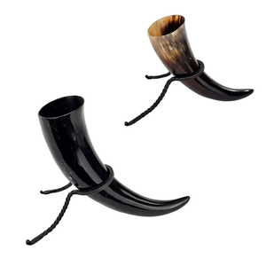 Gobelet à boire artisanal en corne de buffle naturelle avec finition en agate, style viking médiéval, cadeau de Noël écologique - Product Image 1