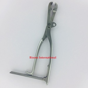 Pince chirurgicale médicale à verrouillage à cliquet Lambotte pour la manipulation des os, vente en gros Bisons - Product Image 1