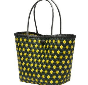 Sac et sac à main élégants pour femmes, en cordon plastique tissé noir et or, design original, faits à la main, pour l'été, la plage et les vacances. - Product Image 2