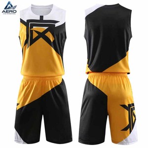 Uniforme de Baloncesto Amarillo y Negro 2026, Estilo Cuello Redondo, Hecho en Pakistán, Ropa Deportiva, Logotipo Personalizado, Mejor Calidad, Estilo Más Reciente - Product Image 1