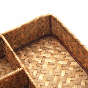 Panier en jonc de mer compartimenté, fait main, pour rangement, vente en gros, écologique, fabriqué au Vietnam - Product Image 3