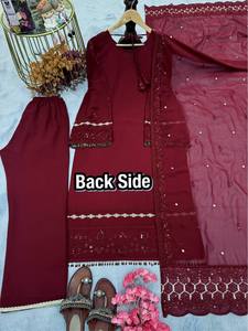 Ensemble Salwar Kameez Kurti et pantalon en soie lourde brodée, prêt-à-porter, idéal pour les fêtes, vente en gros - Product Image 4