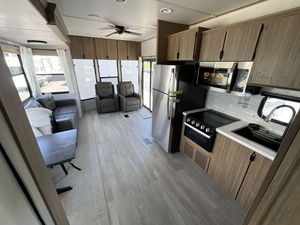 Nouveau 2025 F-o-r-e-s-t R-i-v-e-r Wildwood L-o-d-g-e 353F-L-F-B - Product Image 6