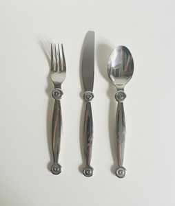 Ensemble de couverts en laiton argenté 3 pièces (cuillère, fourchette, couteau) pour restaurant, événement, fête - Product Image 2
