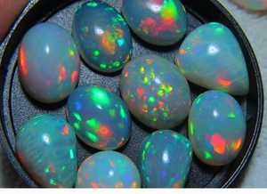 โอปอลเอธิโอเปียธรรมชาติทรงคาโบชอง รูปทรงรังผึ้ง หลายสีรุ้ง โอปอลประจำเดือนตุลาคม พลอยหลวม - Product Image 1