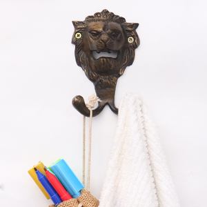 Crochets muraux décoratifs en fer forgé, faits à la main, style antique, motif lion, robustes, pour manteaux, chapeaux et sacs, réutilisables - IH-39 - Product Image 2