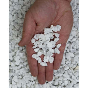 Granulés de marbre blanc de Carrare 9-12 mm - Sacs de 25 kg de galets - Granulés de marbre blanc recyclé - Product Image 1