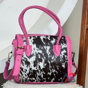 Bolso de Hombro Cruzado Unisex de Cuero Genuino de Piel de Vacuno Estilo Western, Mediano, con Asa Trenzada Rosa de Moda, para Viajes de Noche - Product Image 1