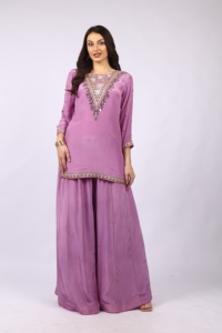 Conjunto de traje Sharara de 3 piezas para mujer, color rosa, con cuentas, lentejuelas, corte Dana y trabajo con hilo de espejo. - Product Image 4
