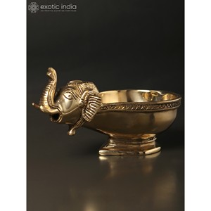 Elefante de diseño hecho a mano de 7 pulgadas Diya en latón Lámpara de latón decorativa con diseño de elefante para decoración del hogar y decoración del templo - Product Image 2