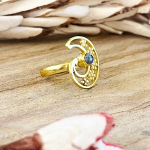 Nuevo Anillo Boho Luna Celestial de Latón para Mujer, Chapado en Oro de 18k, con Labradorita, Ajustable, Venta al por Mayor/OEM/ODM - Product Image 4