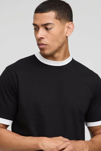 Camiseta Negra de Manga Corta para Hombre, Cuello Redondo, Ribete en Contraste, Corte Regular, 100% Algodón Jersey, Estilo Casual - Product Image 2