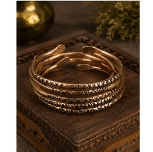 Pulsera de Cobre Sólido con Acabado Antiguo, Diseño Tribal Estampado a Mano, Tipo Brazalete Abierto, Venta al por Mayor - Product Image 1