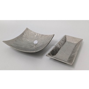 Bandeja de Servicio de Metal Pintada a Mano, Ecológica, con Forma de Mano, de Grado Comercial, para Hoteles, con Diseño Navideño, Duradera, para Uso en Mesa - Product Image 3