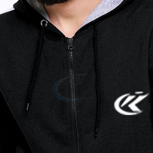 Ensemble de sport d'hiver élégant à capuche avec tissu flexible et coupe régulière pour l'entraînement en plein air, survêtement pour homme - Product Image 6