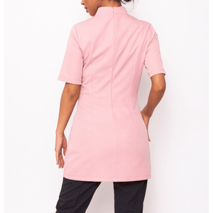 เสื้อทูนิคสแปนเด็กซ์แขนสั้นสำหรับพนักงานต้อนรับร้านเสริมสวย ซาลอนทำผม  ระบายอากาศได้ดี  แบบ unisex  สีโลโก้สามารถปรับแต่งได้ - Product Image 2