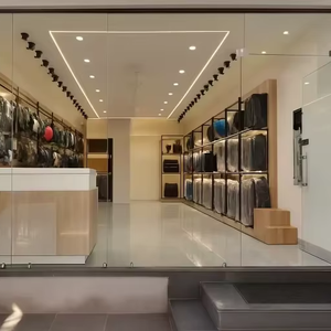 Conception d'intérieur élégante pour grands magasins, aménagement moderne de boutiques de détail, agencement intelligent, présentoirs et étagères pour produits - Product Image 1