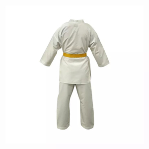 Kimono de karaté personnalisé en gros avec logo pour l'entraînement et la compétition – Polyester/coton de haute qualité, couleurs et tailles sur mesure - Product Image 3