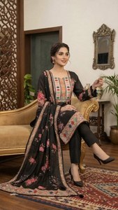 Nuovo set Kurti in seta maslin bianca e nera con stampa digitale, pronto da indossare, con dupatta, abito Punjabi. - Product Image 3