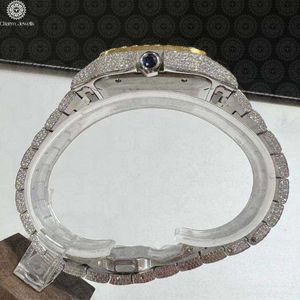 นาฬิกาข้อมือผู้ชาย Charm Luxury สแตนเลสสตีลทรงเหลี่ยม ขอบหน้าปัดประดับเพชร หน้าปัดโปร่งใส ระบบอนาล็อก กลไกจักรกล ขนาดตัวเรือน 40 มม. กันน้ำ 10 บาร์ - Product Image 5
