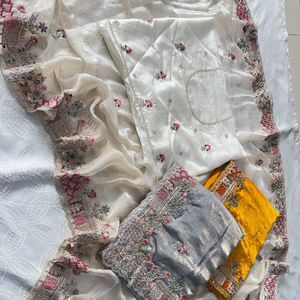 Sari de seda pura con bordado C Pallu, diseño elegante con borde calado, de Royal Export - Product Image 5