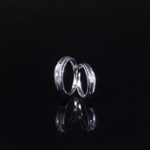 AMBER JEWELS T-1669 Anillos de Boda Modernos Geométricos con Certificación IGI, Oro Sólido de 14K, Diamantes Cultivados en Laboratorio, Engaste de Puntas y Canal - Product Image 2