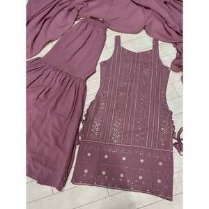 Conjunto Sharara de Algodón con Bordado de Hilo para Mujer y Dupatta con Trabajo Intrincado - Product Image 6