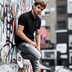 เสื้อยืดคุณภาพสูง ผ้าฝ้าย 100% 20 สี รับสั่งทำ พิมพ์โลโก้ OEM  แบบเรียบ ไซส์ใหญ่ สำหรับผู้ชาย แห้งเร็ว ระบายอากาศได้ดี - Product Image 2