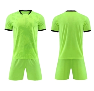 ชุดเสื้อฟุตบอลสำหรับฝึกซ้อมผู้ใหญ่และเด็ก พิมพ์ชื่อและหมายเลขได้ สีแดงและสีดำ ชุดยูนิฟอร์มฟุตบอล - Product Image 3